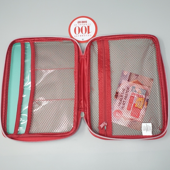 Johnson & Johnson First-Aid Zipper Case - Picture 6 of 12